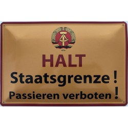 Warnschild: HALT DDR...